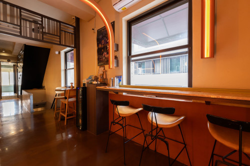 中山國小—橘色暖光南洋餐酒館場景｜和處餐廳場租系列
