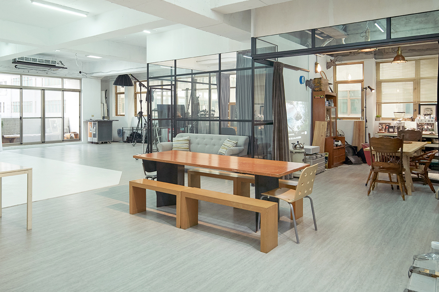 AK STUDIO攝影棚/附停車位,貨梯直上,63坪攝影棚＊＊＊(開幕促銷～租棚送專業職人咖啡）＊＊