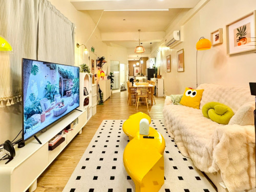 📢  平日 9hr $3000｜台北車站｜居家風家景棚｜鋼琴畫室